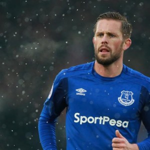 九游电竞站-热火队遇挫，马刺队在客场逆转击败对手，热火马刺大战